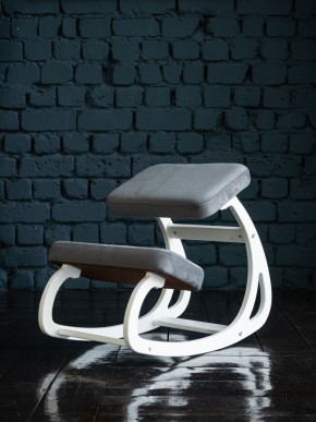 Балансирующий коленный стул Конёк Горбунёк (Белый) в Нижнем Тагиле - nizhniy-tagil.ok-mebel.com | фото 2