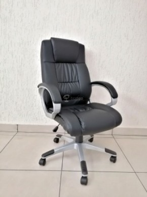 Кресло Barneo K-6 для руководителя (черная экокожа) в Нижнем Тагиле - nizhniy-tagil.ok-mebel.com | фото