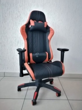 Кресло геймерское Barneo K-52 (черная экокожа оранжевые вставки) в Нижнем Тагиле - nizhniy-tagil.ok-mebel.com | фото 1